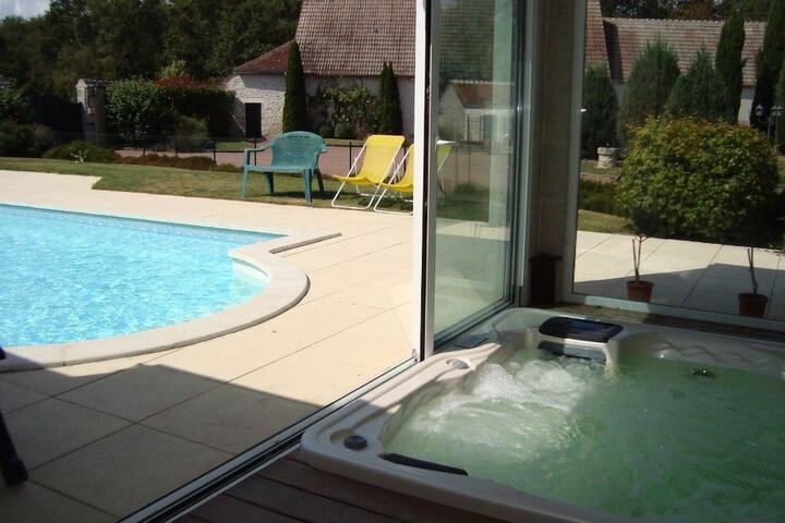 Pool 13 of 24