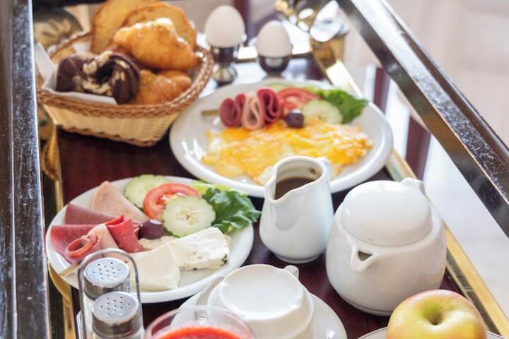 Breakfast meal