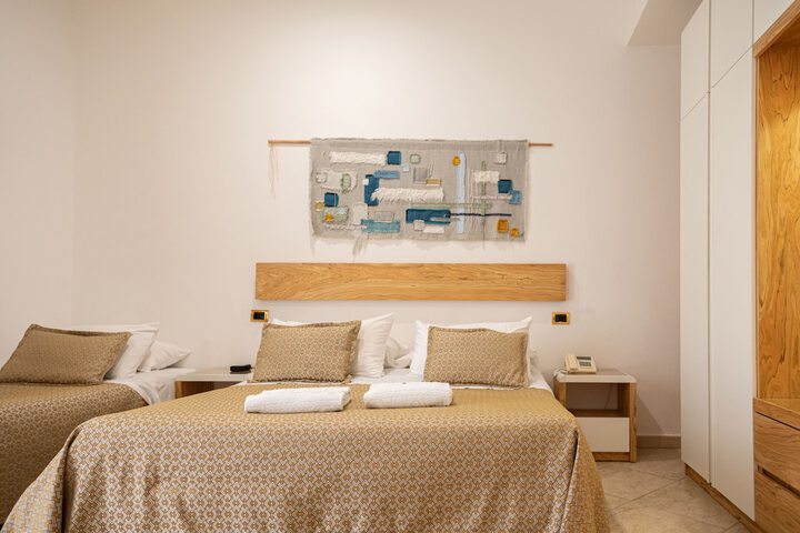 Room 17 of 45