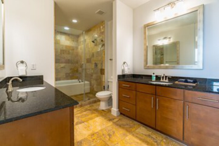 Room 15 of 251