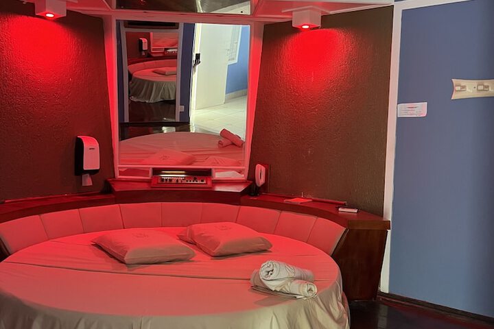 Room 30 of 118