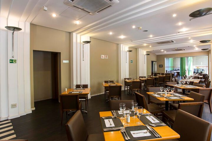 Dining 52 of 71