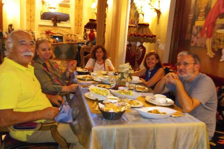 Dining 75 of 94