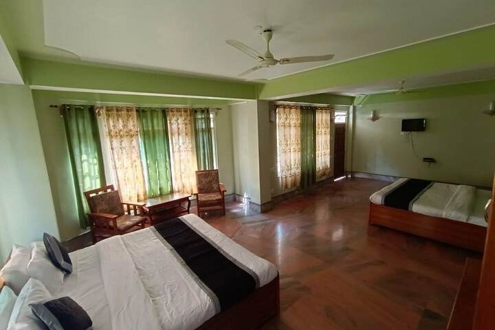 Room 4 of 6