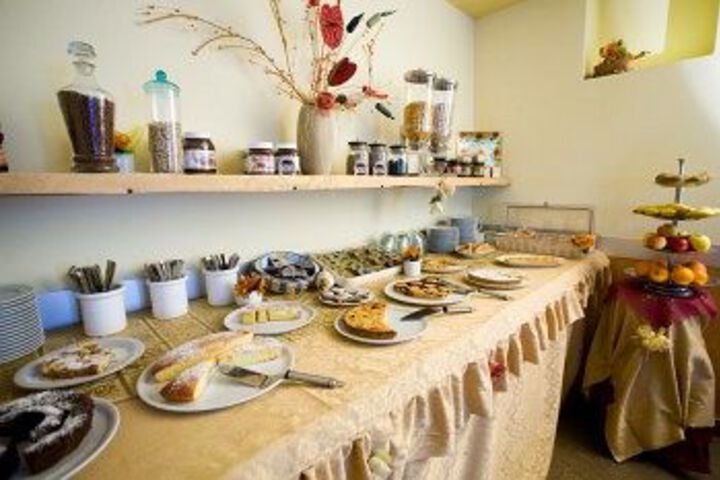Breakfast/Coffee Service 10 of 31
