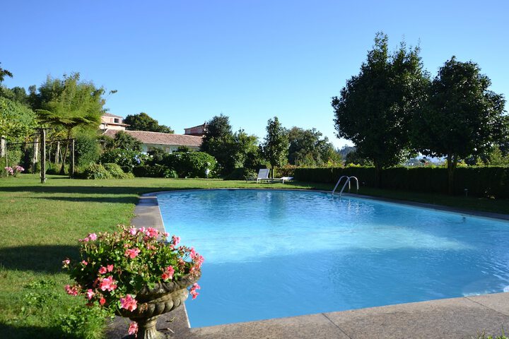 Hotel Pool
