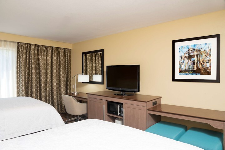 Room 14 of 27