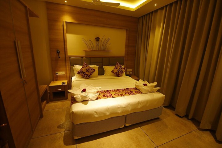 Room 14 of 36