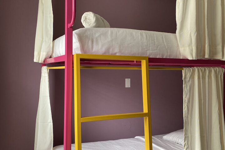 Room 14 of 118