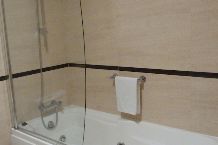 Room 21 of 51