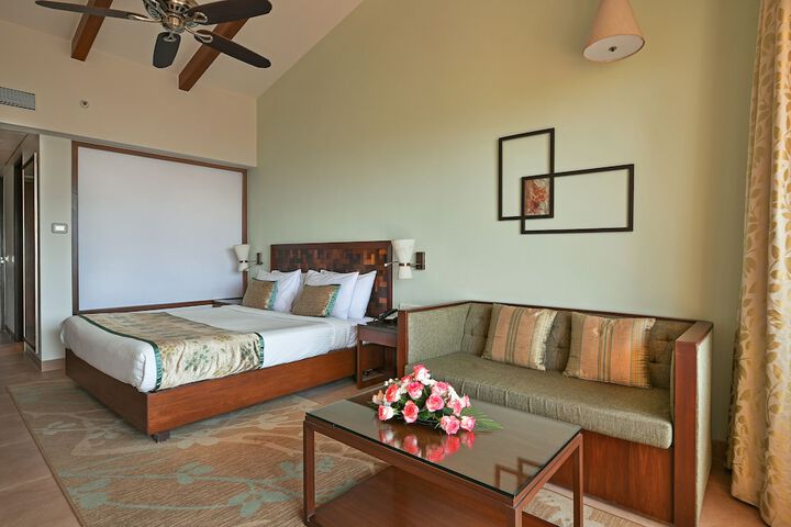 Room 12 of 194