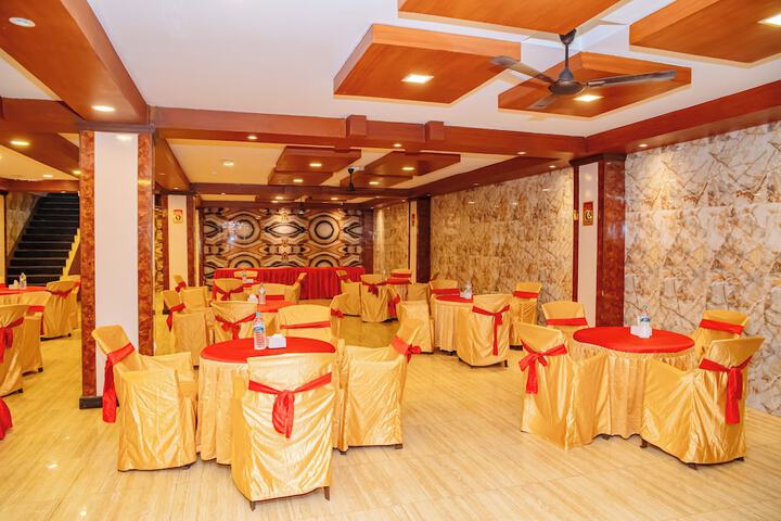 Ballroom/Hall 39 of 45