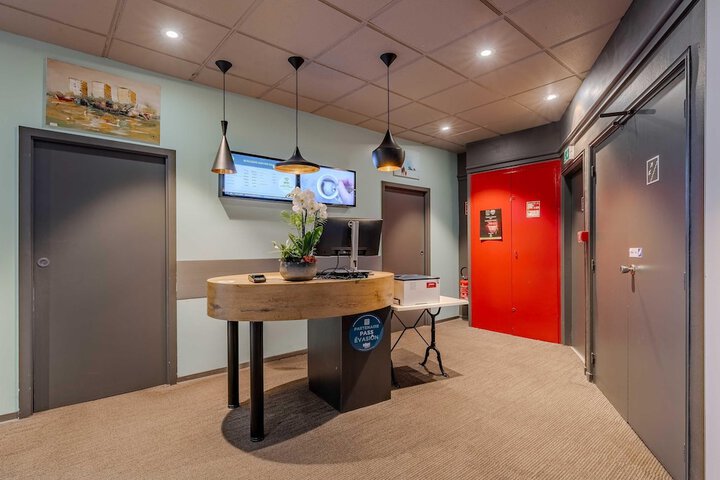 Lobby Entry
