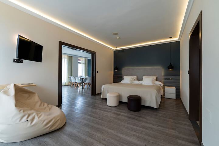 Room 30 of 124
