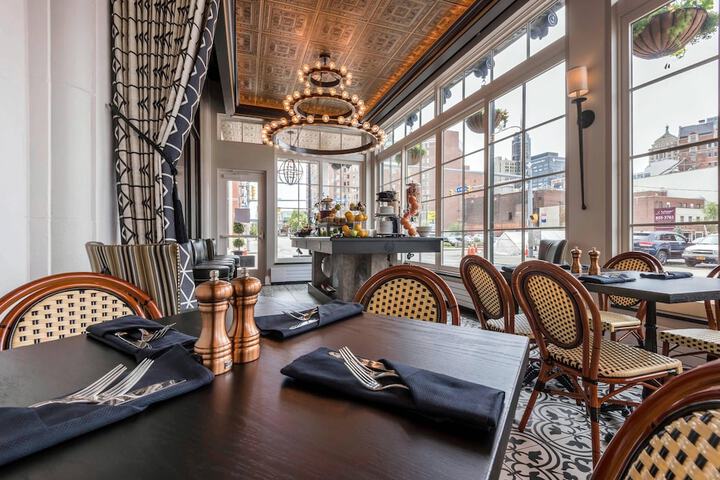 Breakfast area