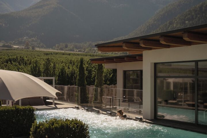 Pool 50 of 66