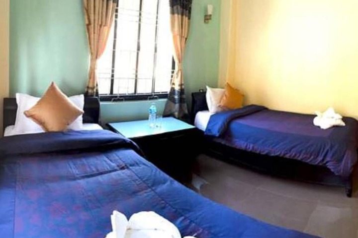 Room 5 of 22