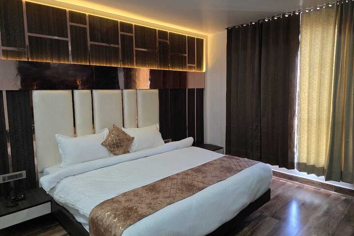 Room 7 of 7