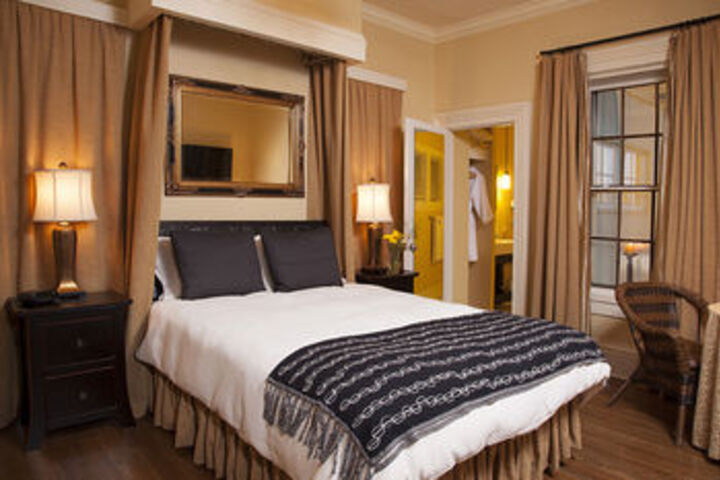 Room 13 of 29