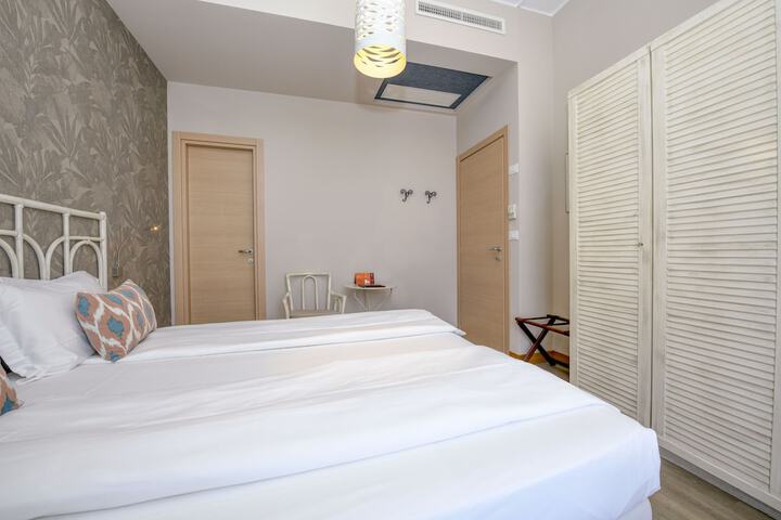 Room 39 of 164