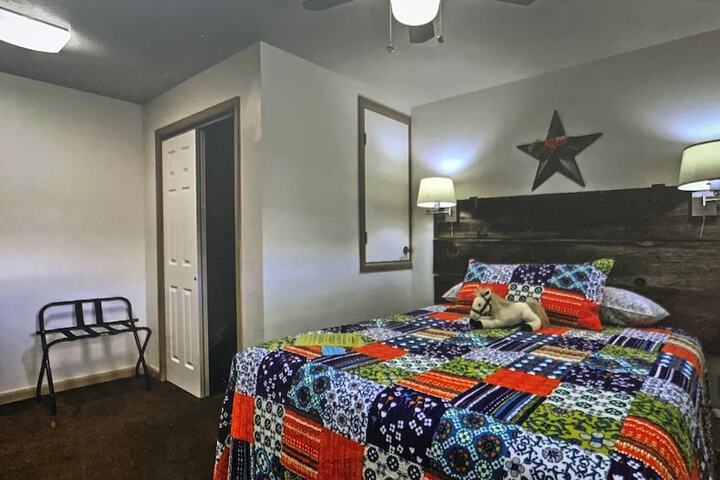 Room 54 of 128