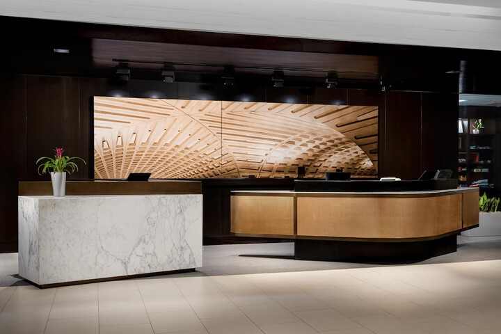Entrance & Lobby