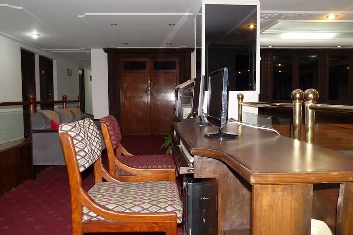 Business Center 40 of 64