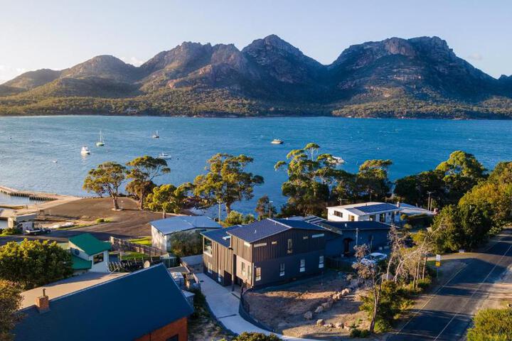 Freycinet on the Bay