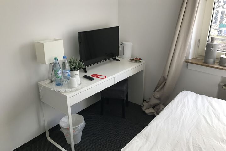 Room 15 of 26