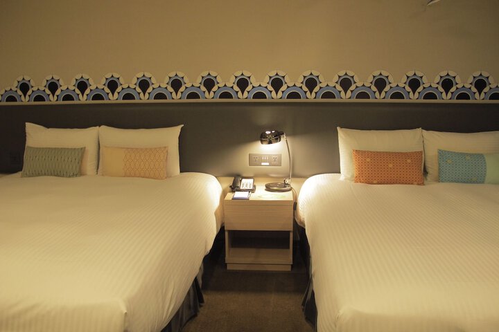 Room 13 of 92