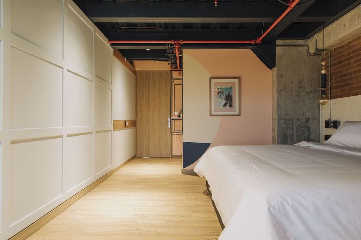 Room 19 of 110