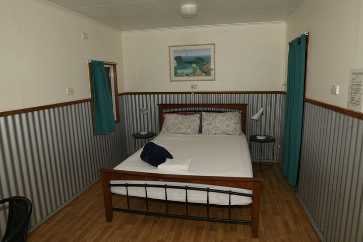 Room 12 of 39
