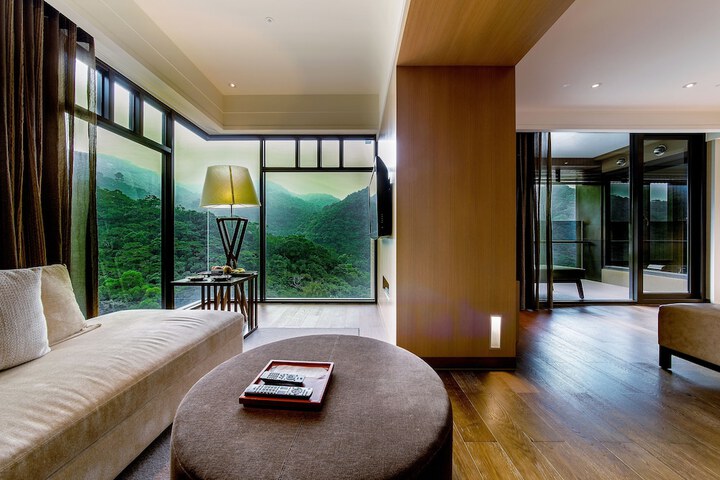 Room 26 of 82