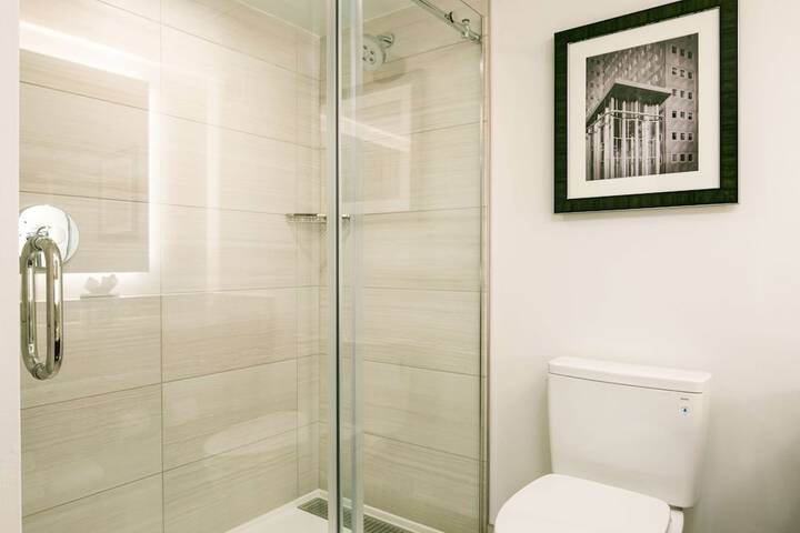 Bathroom shower