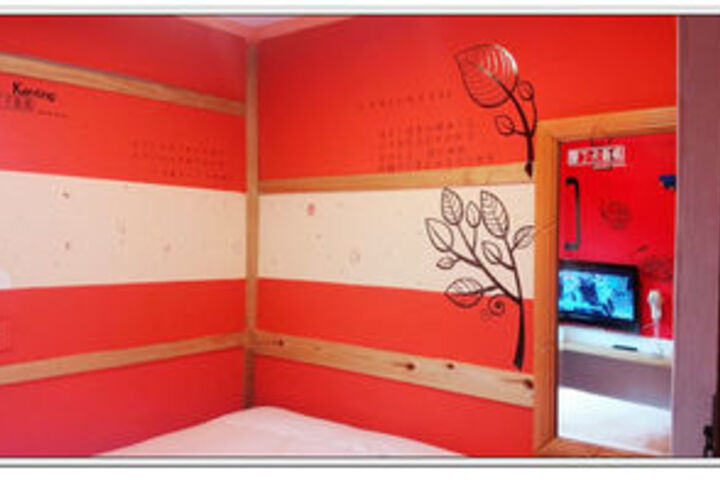 Room 72 of 107