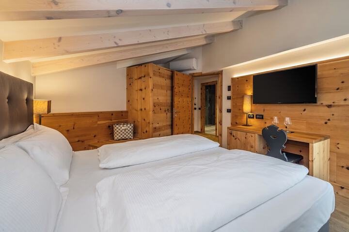 Room 48 of 192