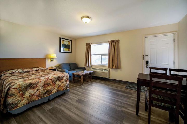 Room 12 of 36