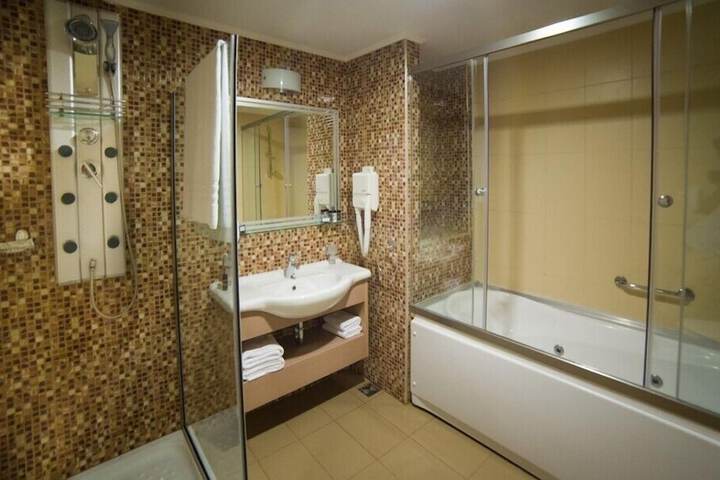 Clean Restrooms