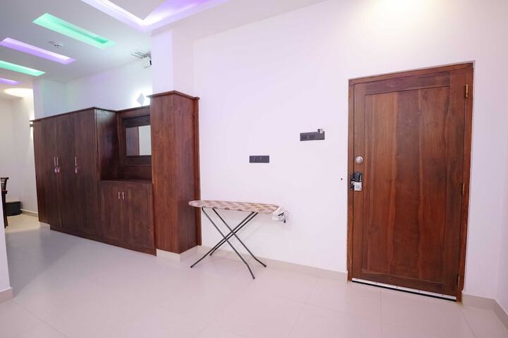 Room 46 of 76