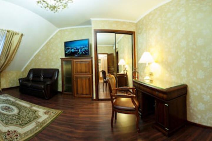 Room 11 of 41