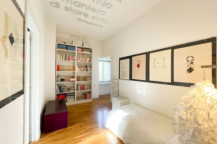 Room 18 of 85