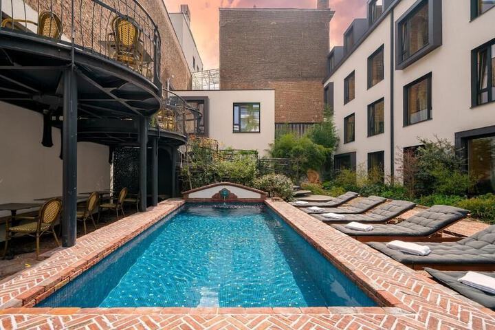 Pool 73 of 88