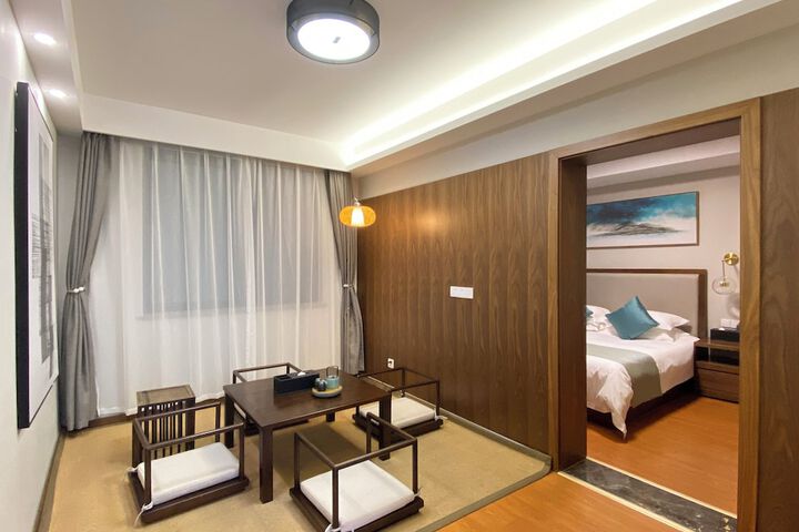 Room 43 of 118