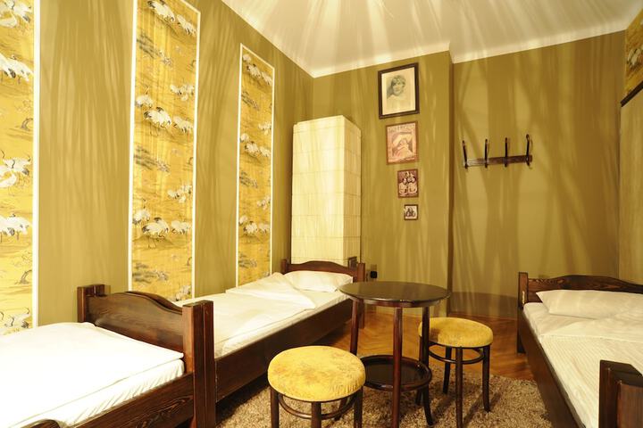 Room 22 of 54