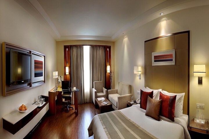 Room 9 of 62
