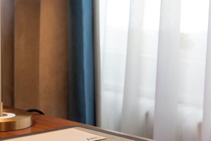 Room 70 of 239