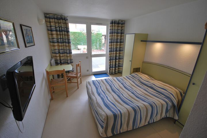 Room 4 of 24