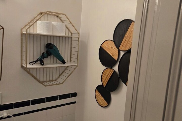 Room 175 of 181