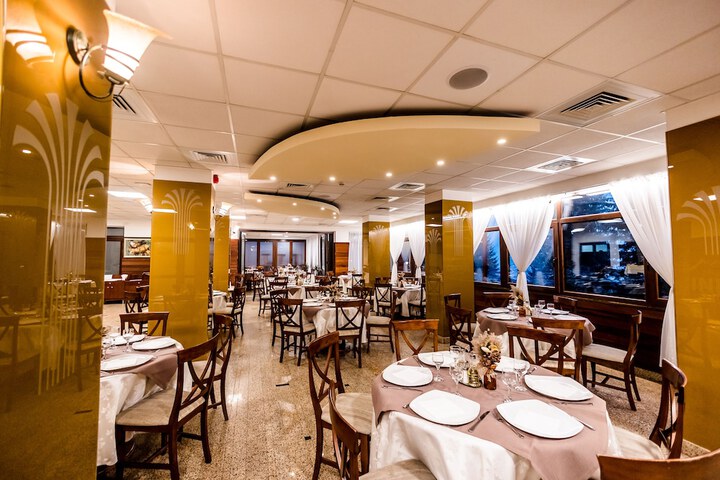 Dining 59 of 146