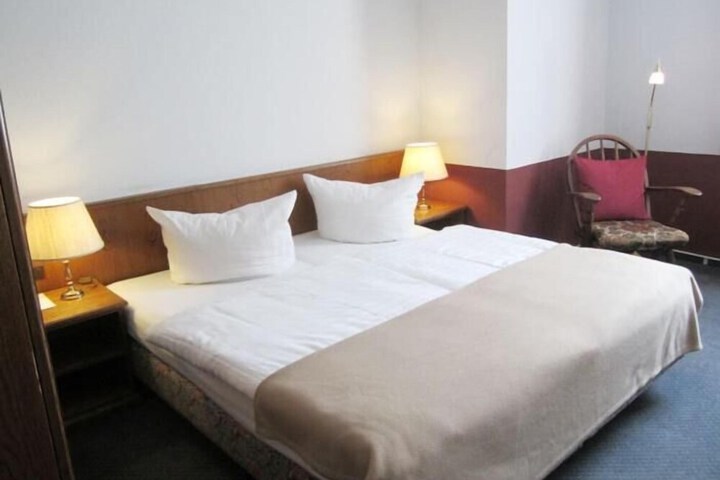 Room 7 of 45